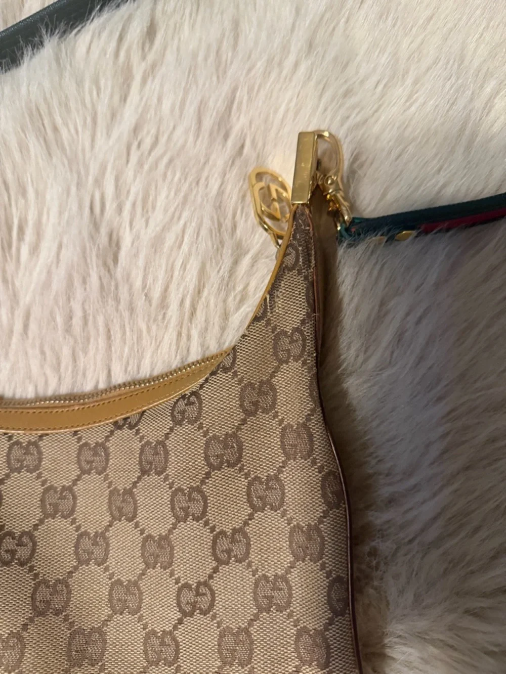 Gucci Beige GG Canvas Shoulder Bag with Green and Red Web Strap - Picture 10 of 16